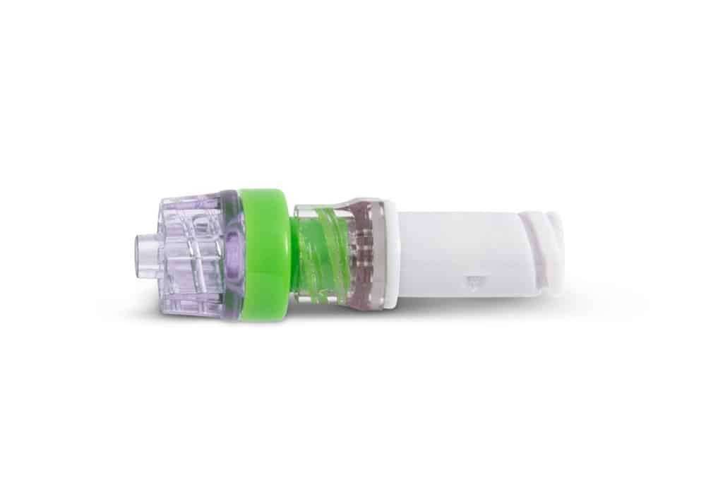 Bionector TKO - Bi-directional flow needle free device